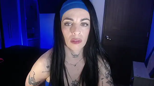 Snapshot of violett_honney chatting on 18, 6, 2026 violett honney online show from 18, 6, 2026