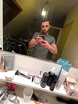 Vekie 007 online show from 1, 2, 2026