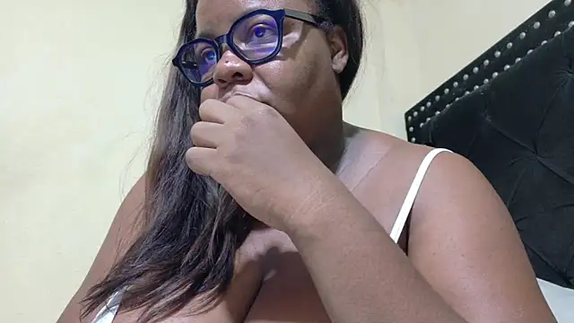 TatianaSantodomingo online show from 18, 4, 2026