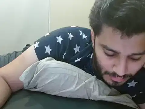 Snapshot of robintoit chatting on 3, 12, 2024 robintoit online show from 3, 12, 2024