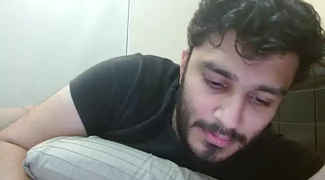 Snapshot of robintoit chatting on 11, 12, 2024 robintoit online show from 11, 12, 2024