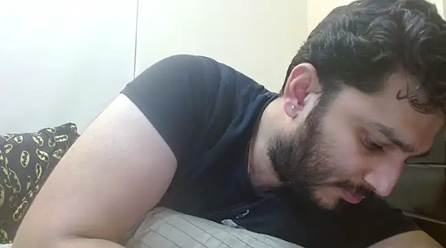 Snapshot of robintoit chatting on 12, 12, 2024 robintoit online show from 12, 12, 2024