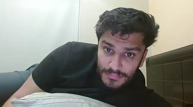 Snapshot of robintoit chatting on 5, 1, 2025 robintoit online show from 5, 1, 2025