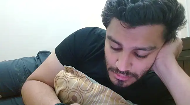 Snapshot of robintoit chatting on 21, 2, 2025 robintoit online show from 21, 2, 2025