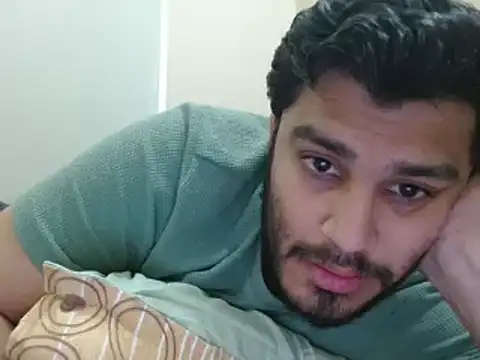 Snapshot of robintoit chatting on 22, 2, 2025 robintoit online show from 22, 2, 2025