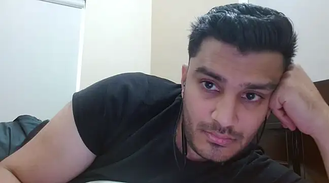 Snapshot of robintoit chatting on 6, 3, 2025 robintoit online show from 6, 3, 2025