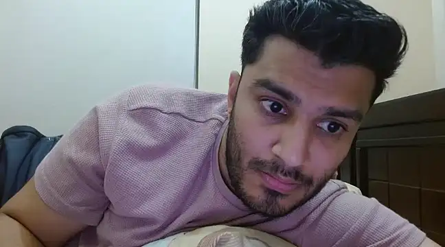 Snapshot of robintoit chatting on 18, 3, 2025 robintoit online show from 18, 3, 2025