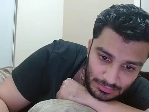 Snapshot of robintoit chatting on 15, 9, 2025 robintoit online show from 15, 9, 2025