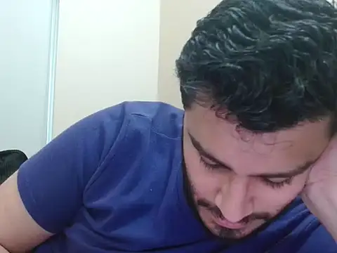 Snapshot of robintoit chatting on 19, 9, 2025 robintoit online show from 19, 9, 2025