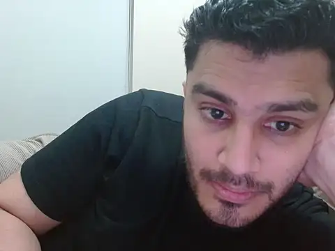 Snapshot of robintoit chatting on 10, 10, 2025 robintoit online show from 10, 10, 2025