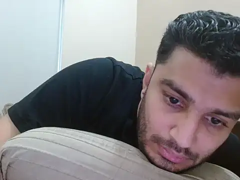 Snapshot of robintoit chatting on 11, 10, 2025 robintoit online show from 11, 10, 2025