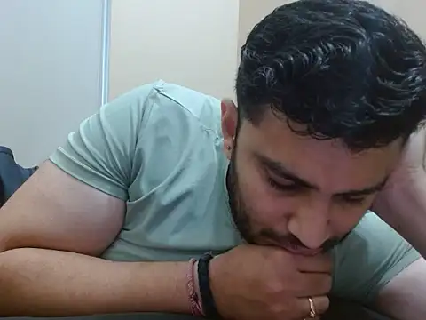 Snapshot of robintoit chatting on 20, 10, 2025 robintoit online show from 20, 10, 2025