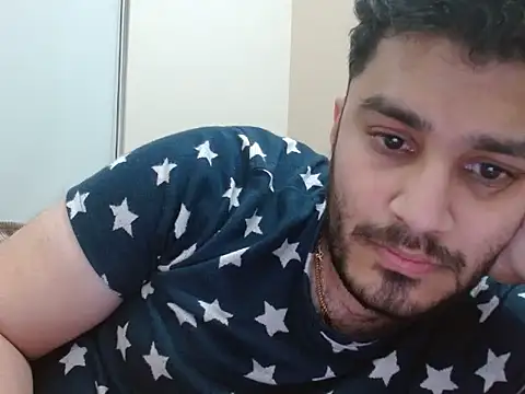 Snapshot of robintoit chatting on 23, 10, 2025 robintoit online show from 23, 10, 2025