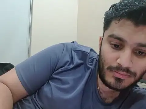 Snapshot of robintoit chatting on 30, 10, 2025 robintoit online show from 30, 10, 2025