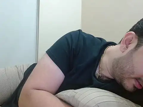 Snapshot of robintoit chatting on 21, 11, 2025 robintoit online show from 21, 11, 2025