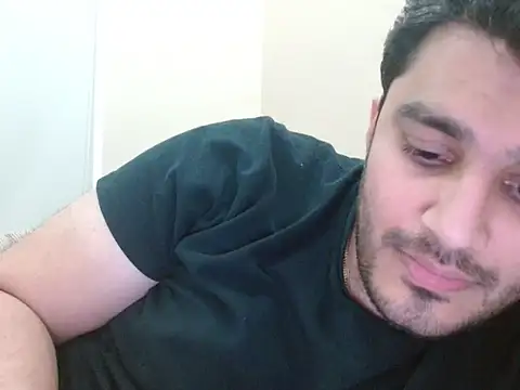 Snapshot of robintoit chatting on 22, 11, 2025 robintoit online show from 22, 11, 2025