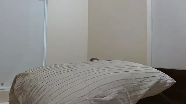 Snapshot of robintoit chatting on 28, 11, 2025 robintoit online show from 28, 11, 2025