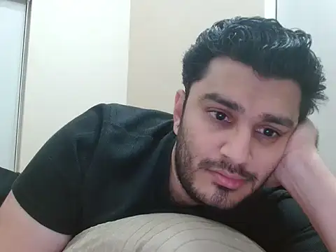 Snapshot of robintoit chatting on 2, 12, 2025 robintoit online show from 2, 12, 2025