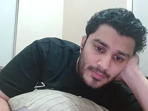 Snapshot of robintoit chatting on 4, 12, 2025 robintoit online show from 4, 12, 2025