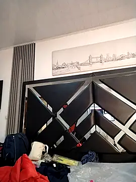 Natasha milf   online show from 15, 4, 2026