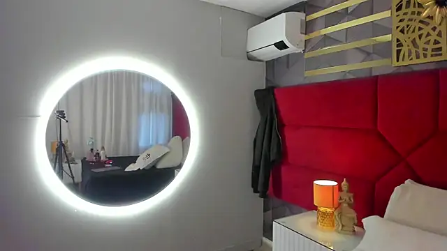 hanny milf online show from 24, 4, 2026