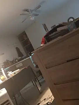 Snapshot of Mushroom83 chatting on 4, 2, 2026 Mushroom83 online show from 4, 2, 2026