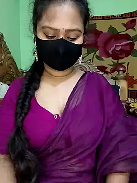 Idhika Paul online show from 19, 2, 2025