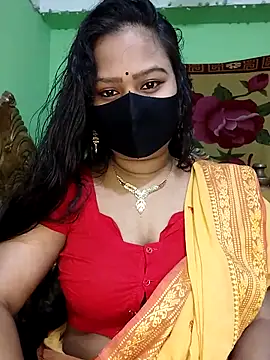 Idhika Paul online show from 4, 3, 2025