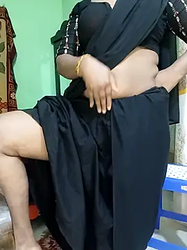 Idhika Paul online show from 6, 3, 2025