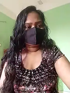 Idhika Paul online show from 19, 3, 2025