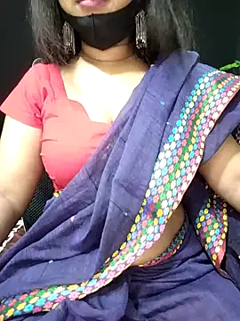 Idhika Paul online show from 4, 10, 2025