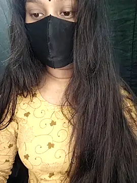 Idhika Paul online show from 9, 11, 2025