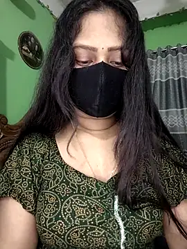 Idhika Paul online show from 25, 4, 2026