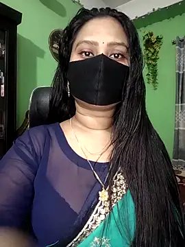 Idhika Paul online show from 29, 4, 2026