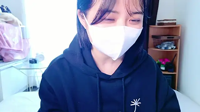 Snapshot of Nonchan_ chatting on 24, 11, 2025 Nonchan online show from 24, 11, 2025