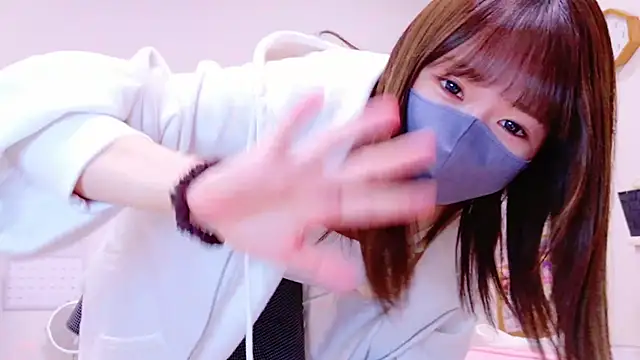 Snapshot of Yui-Ch chatting on 3, 12, 2024 Yui-Ch online show from 3, 12, 2024