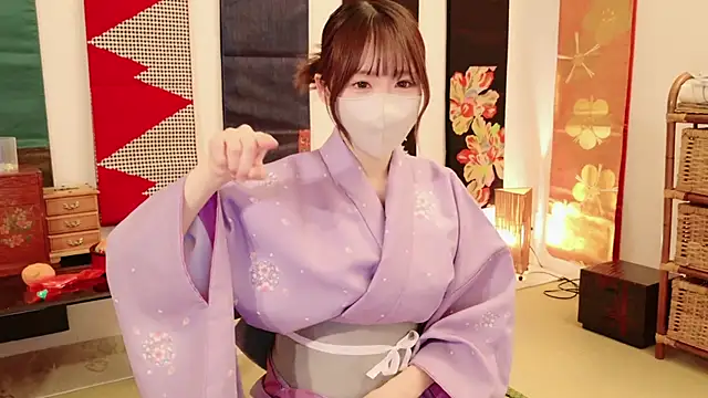 Snapshot of Yui-Ch chatting on 1, 1, 2025 Yui-Ch online show from 1, 1, 2025