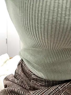 Snapshot of Yui-Ch chatting on 17, 9, 2025 Yui-Ch online show from 17, 9, 2025