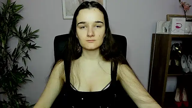 KateDelight online show from 2, 2, 2025