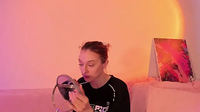 CrystalRey online show from 1, 2, 2025