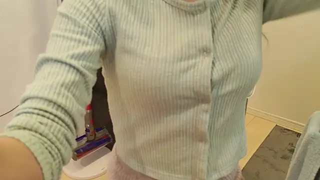 sayaka xo online show from 30, 1, 2025