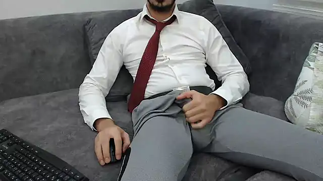 Snapshot of Naughtb0y chatting on 16, 11, 2025 Naughtb0y online show from 16, 11, 2025