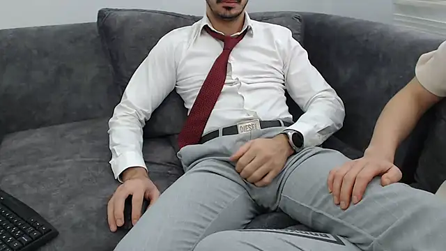 Snapshot of Naughtb0y chatting on 14, 12, 2025 Naughtb0y online show from 14, 12, 2025