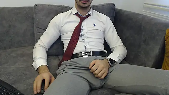 Snapshot of Naughtb0y chatting on 2, 2, 2026 Naughtb0y online show from 2, 2, 2026