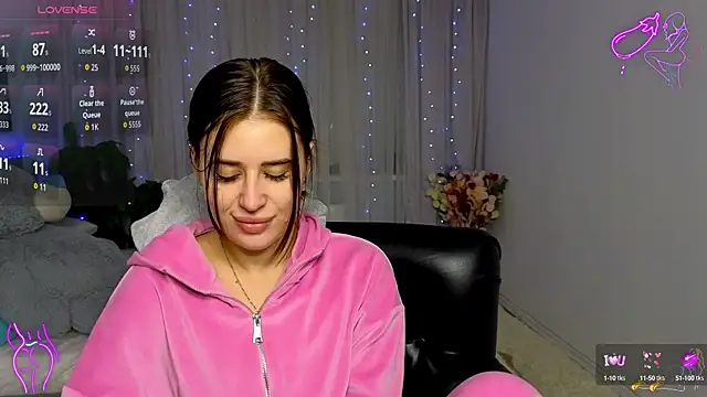 Milkissss online show from 2, 10, 2025