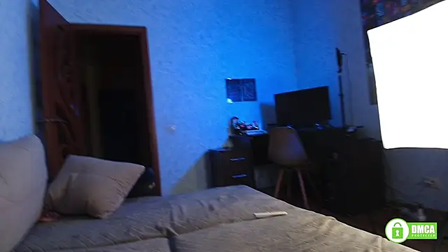 Snapshot of Alice-Green chatting on 18, 2, 2025 Alice-Green online show from 18, 2, 2025