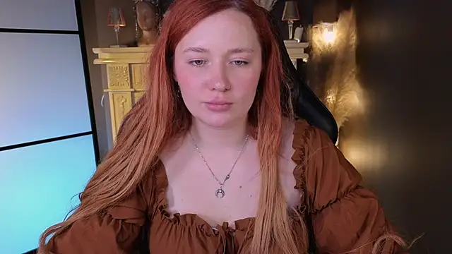 Snapshot of carolina_elf chatting on 7, 6, 2026 carolina elf online show from 7, 6, 2026