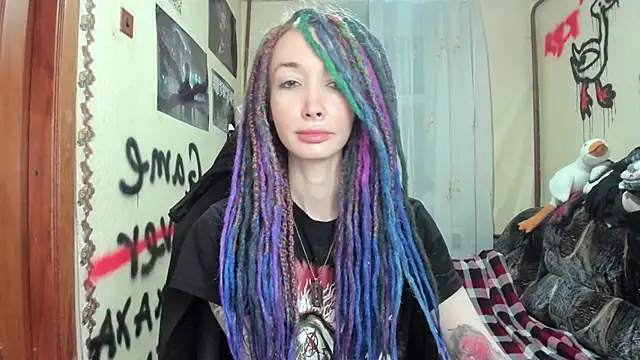 Roxy Silver online show from 13, 1, 2025