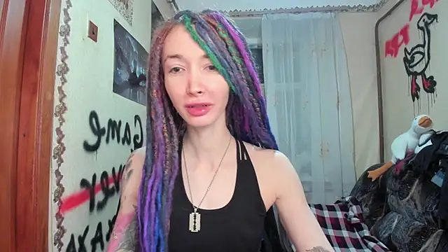 Roxy Silver online show from 7, 2, 2025