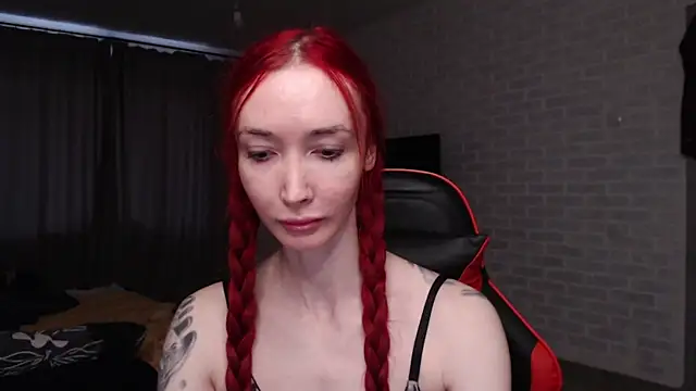 Roxy Silver online show from 28, 4, 2026